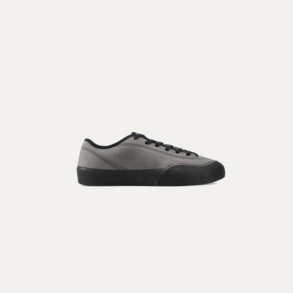 VILLAGE PM // 1.30PM // GREY